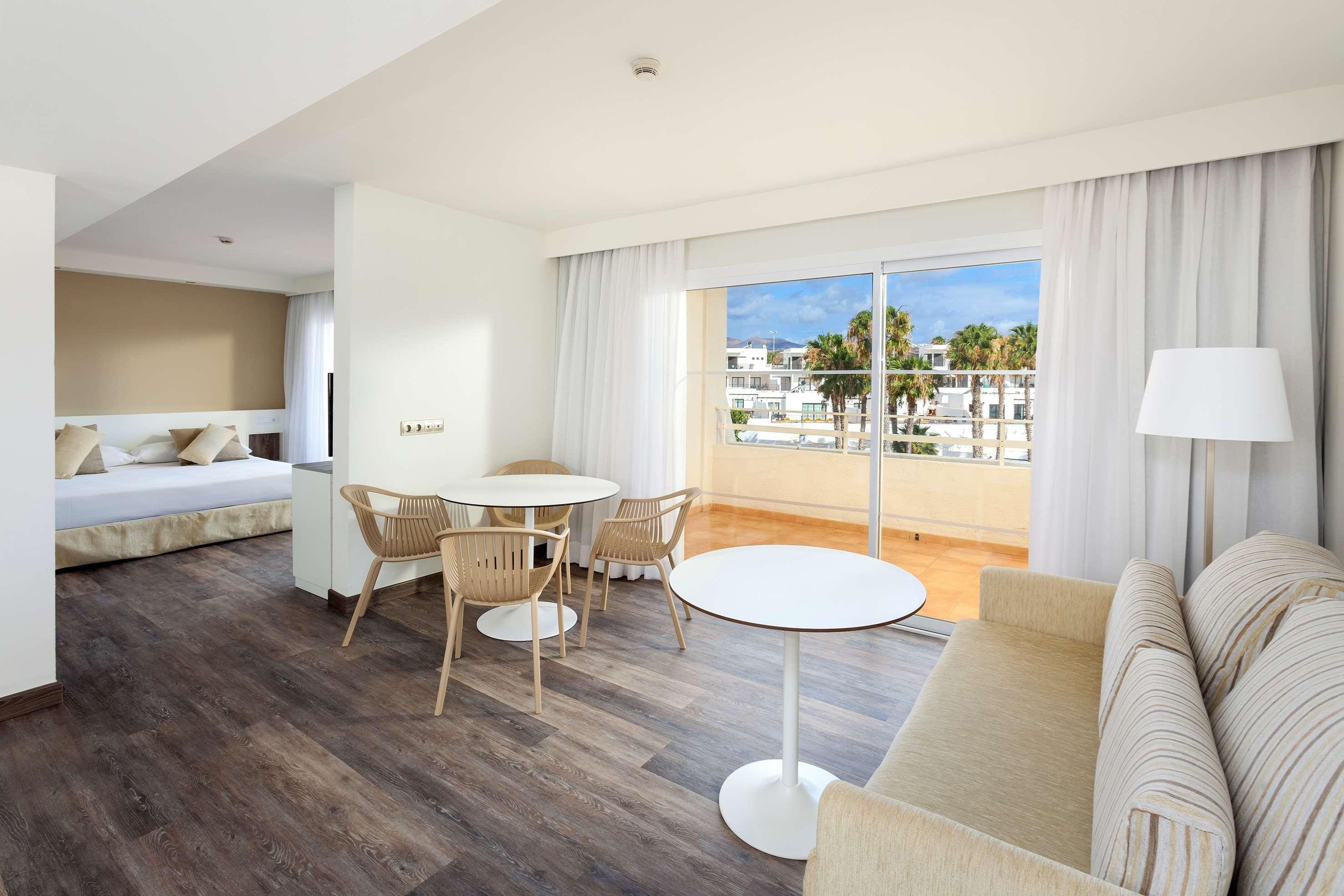 Sol Lanzarote Hotel Puerto del Carmen  Exterior photo