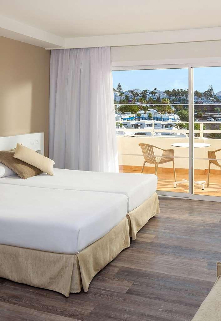 Sol Lanzarote Hotel Puerto del Carmen  Room photo